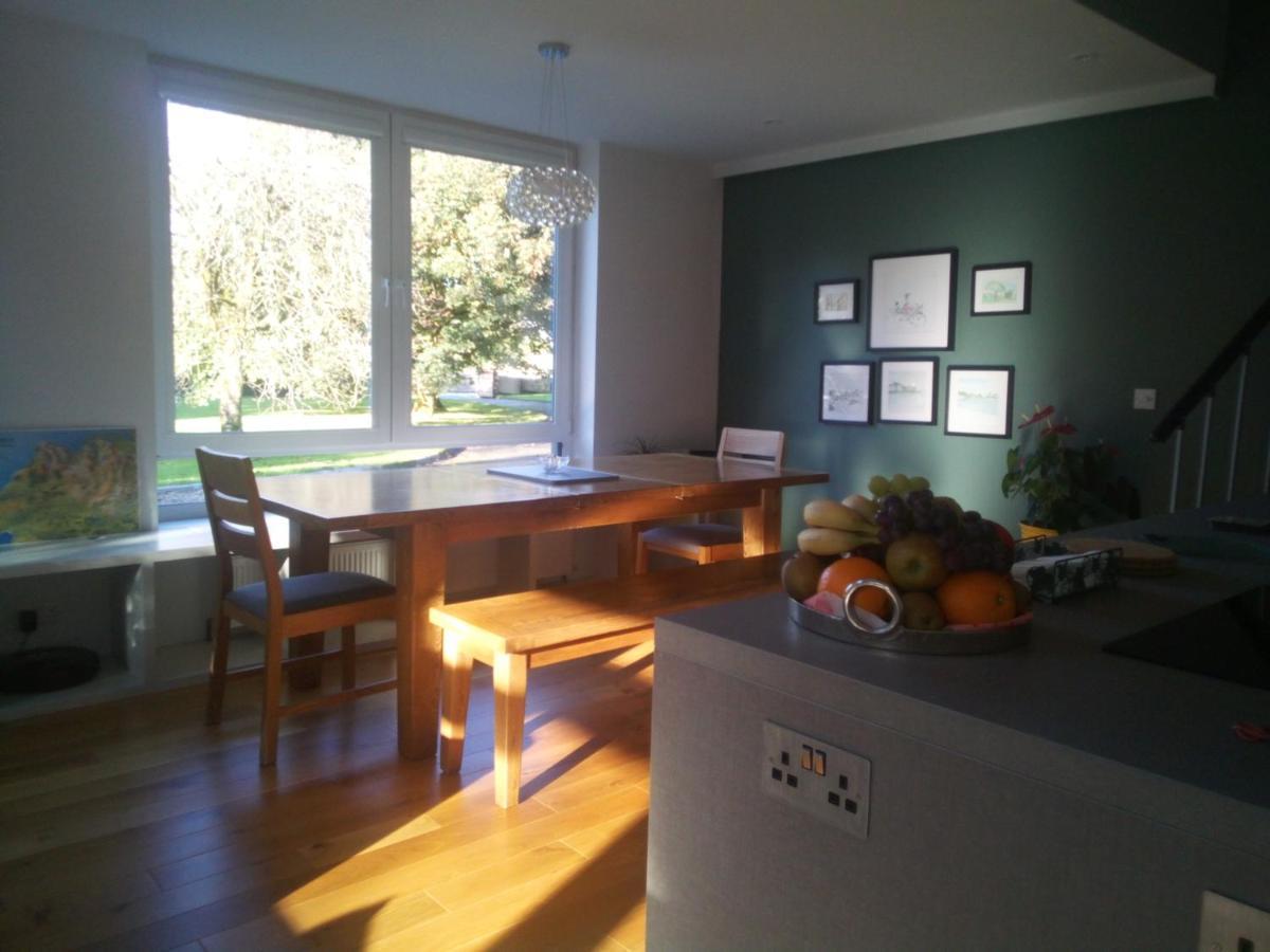 Spacious Contemporary Chalet Type Apartment. 골웨이 외부 사진